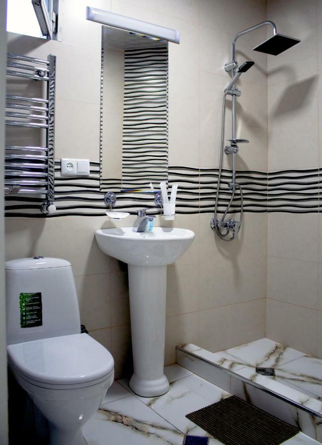 Twins Hotel Тбілісі Екстер'єр фото